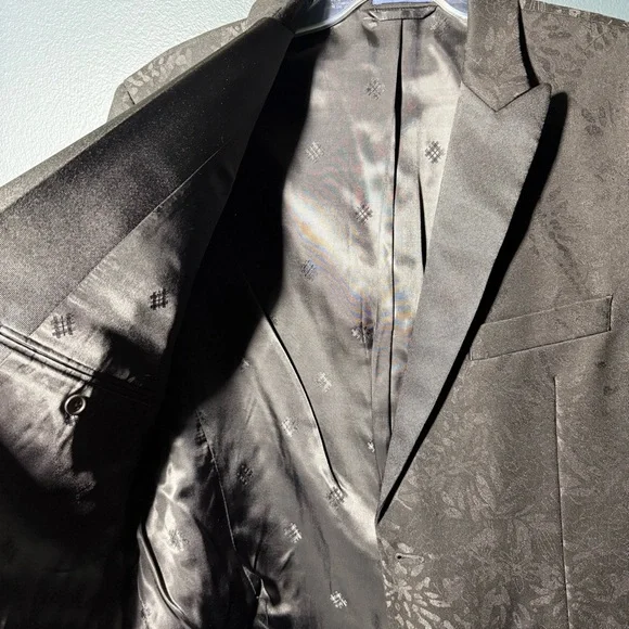 Ryan Seacrest Distinction Black Floral Blazer